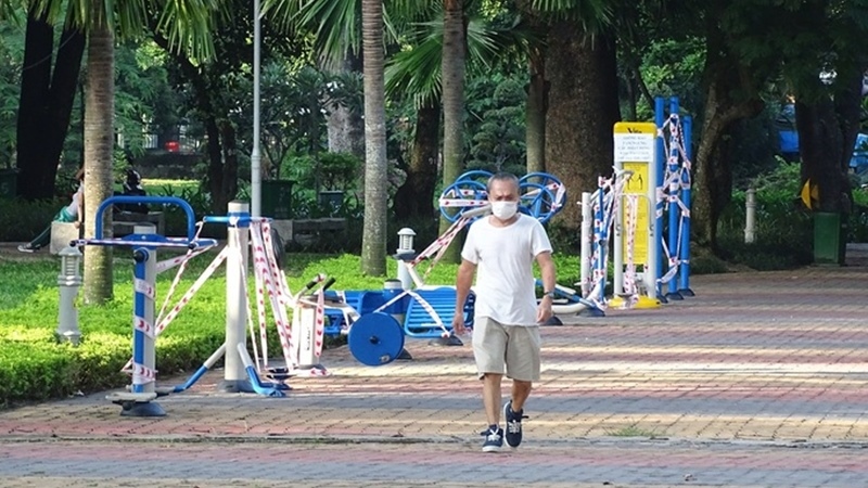 Công viên Sài Gòn ngưng 'phục vụ' đông người