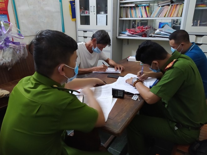 Đà Nẵng: Xử lý ma men tụ tập ăn nhậu còn chửi công an phường