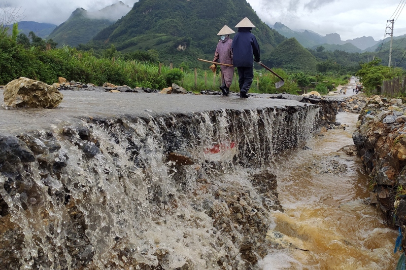 Lai Châu tập trung khắc phục sạt lở đảm bảo giao thông