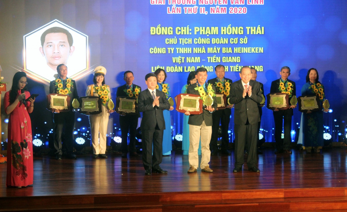 10 cán bộ công đoàn xuất sắc nhận Giải thưởng Nguyễn Văn Linh lần 2