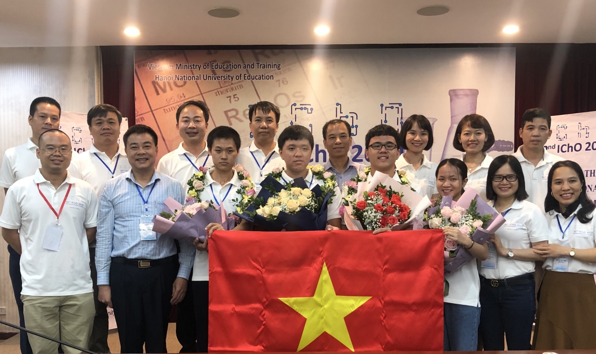 4/4 học sinh Việt Nam đoạt Huy chương Vàng tại Olympic Hóa học quốc tế