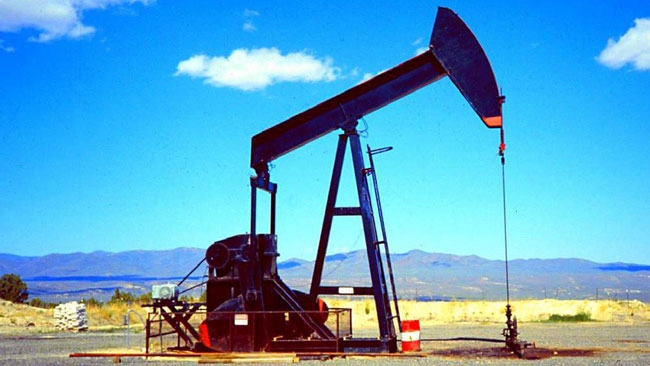 Giá dầu lập tức tăng sau khi OPEC+ đạt thỏa thuận cắt giảm sản lượng