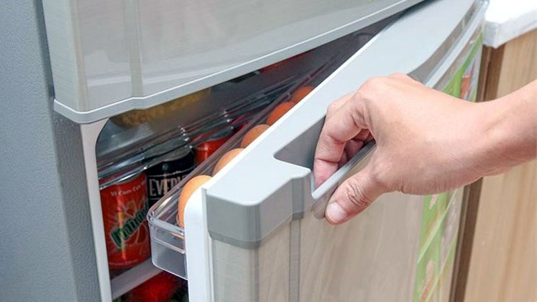 Nắng nóng gay gắt, sử dụng tủ lạnh như thế nào tiết kiệm điện?