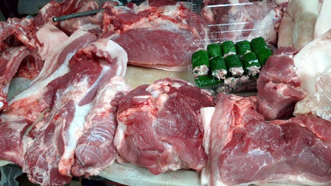 Giá thịt lợn bắt đầu “hạ nhiệt” do nguồn lợn sống nhập khẩu