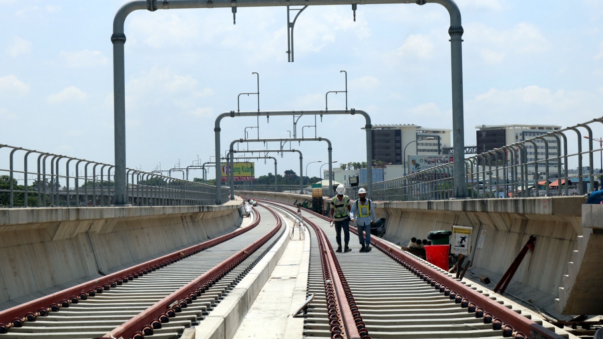 Thủ tướng nghe nhiều đề xuất về Khu đô thị Thủ Thiêm, Metro số 1