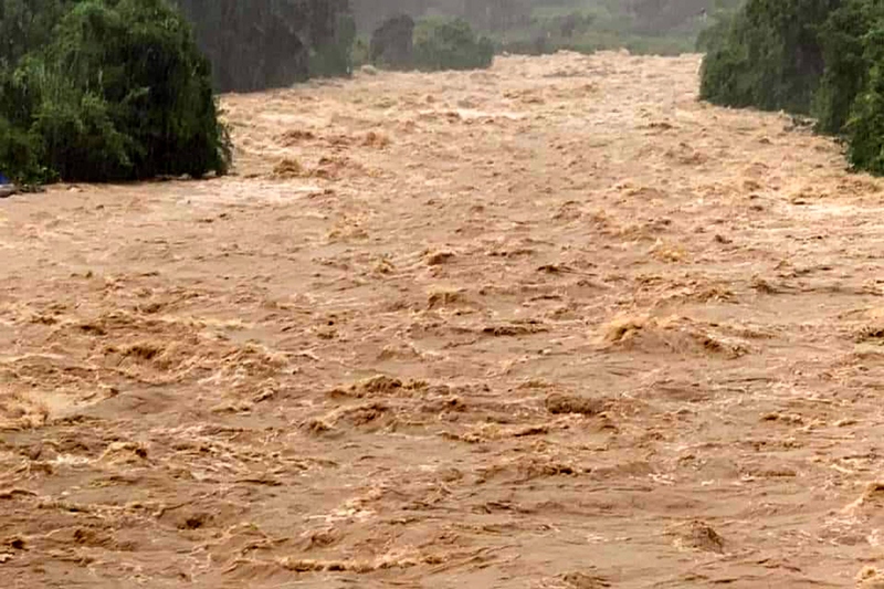 Mưa lớn khiến mực nước tại sông suối ở Lai Châu dâng cao