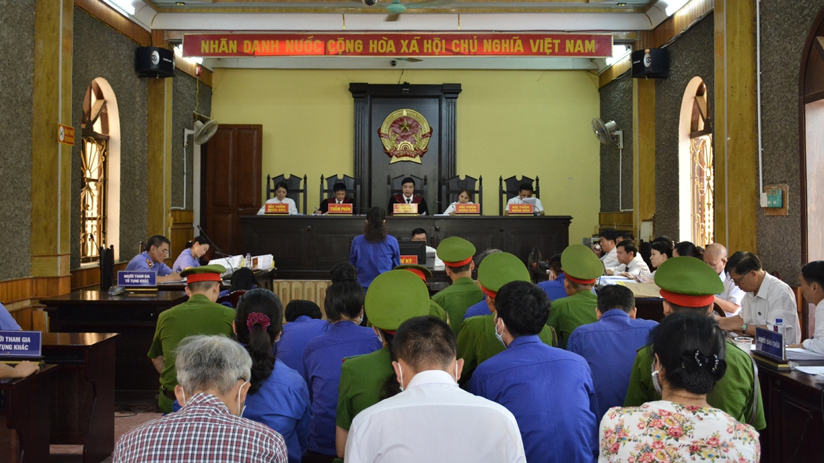 Vụ gian lận thi ở Sơn La: Các bị cáo nói lời sau cùng, chờ ngày tuyên án