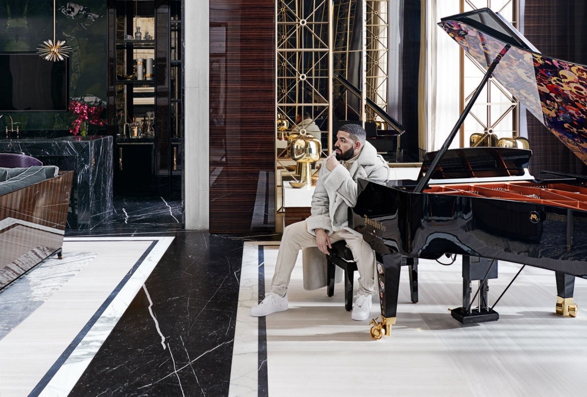 Choáng ngợp với căn biệt thự siêu hoành tráng của rapper Drake