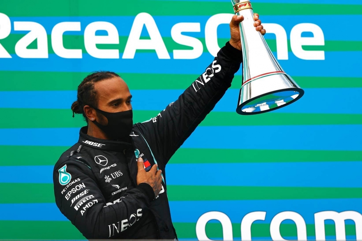 Thắng áp đảo ở F1 Hungarian Grand Prix: Lewis Hamilton thống trị đường đua