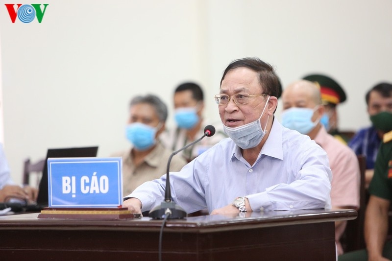 Nóng 24h: Ngày đầu xét xử cựu Thứ trưởng Bộ Quốc phòng Nguyễn Văn Hiến