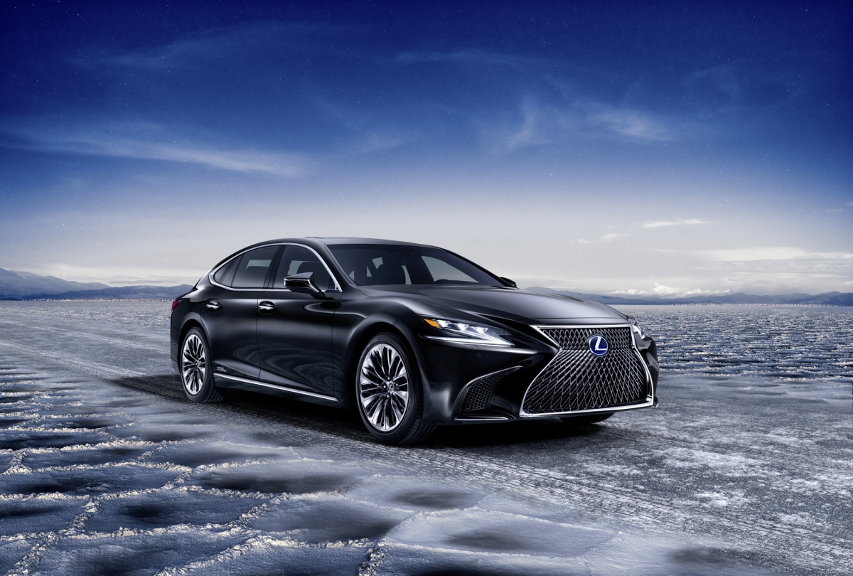 Lexus LS bản nâng cấp sẽ có hai lựa chọn về động cơ?