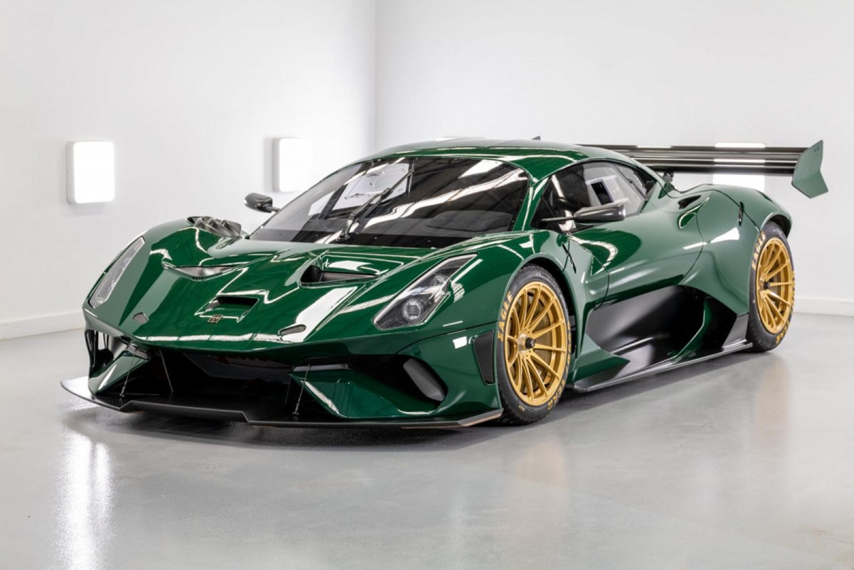 Brabham bàn giao siêu xe BT62 Competition đầu tiên cho khách hàng