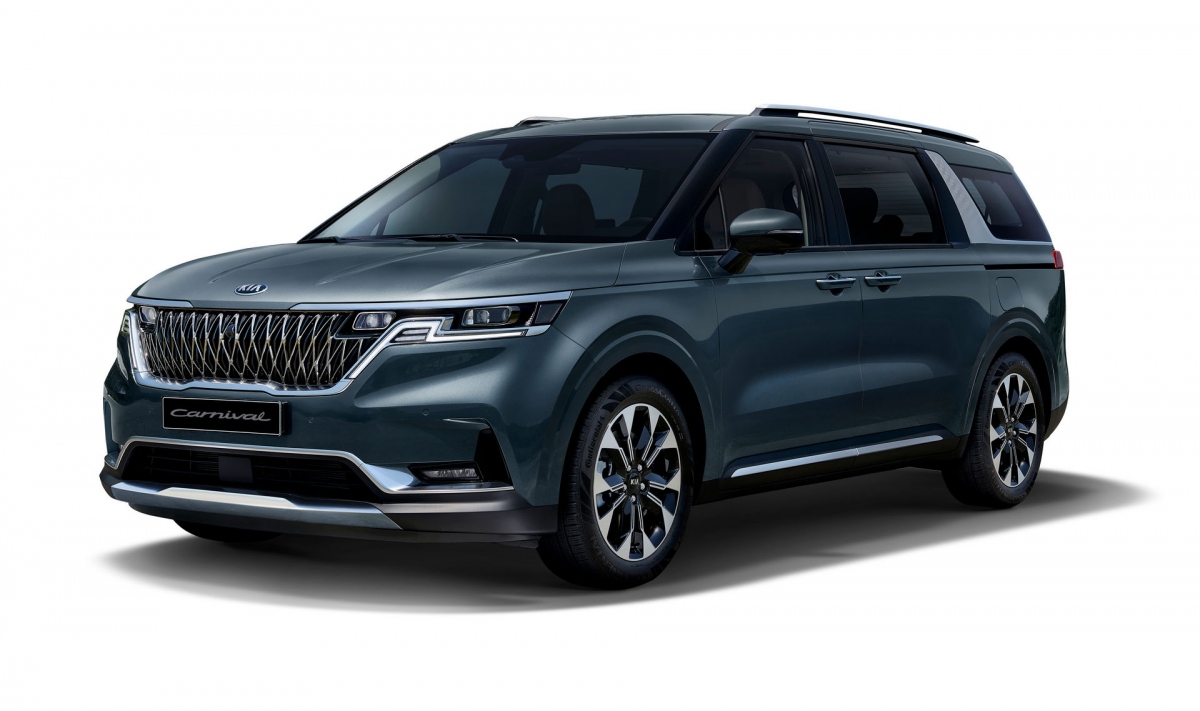 Kia Sedona 2021 góc cạnh và vuông vức hơn nhằm thu hút khách hàng trẻ