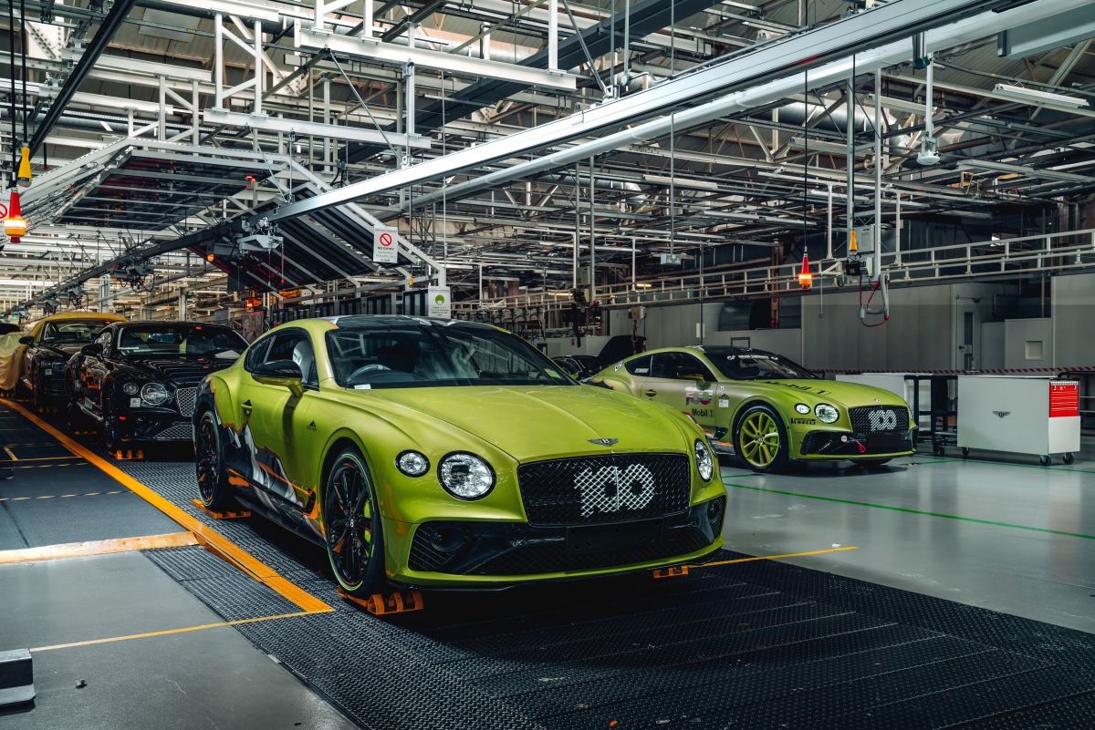 Bentley xuất xưởng chiếc Pikes Peak Continental GT đầu tiên