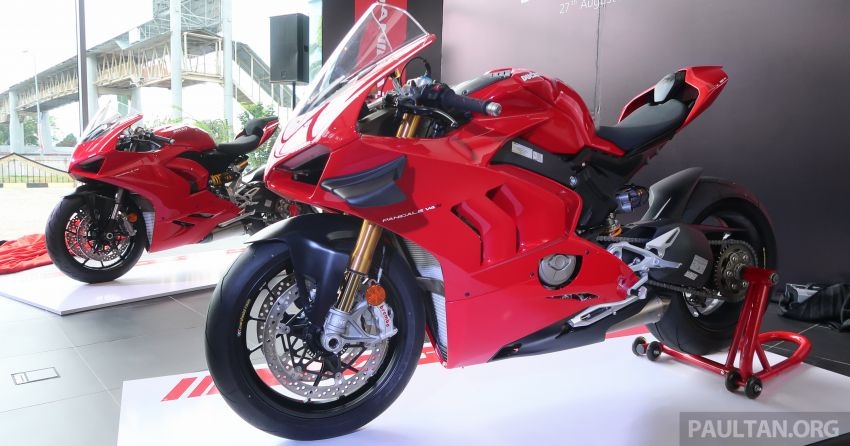 Khám phá bộ đôi “siêu” mô tô Ducati Panigale V4S và Panigale V2 2020