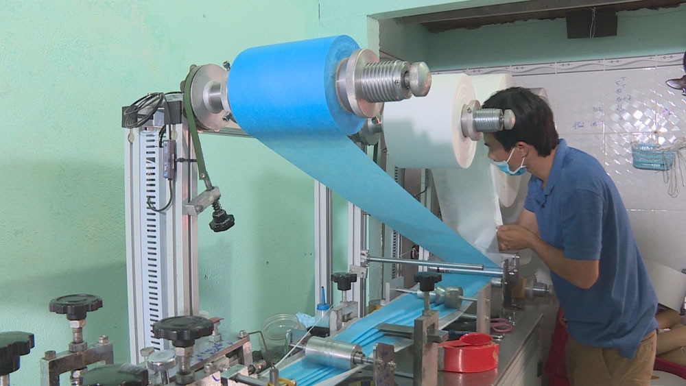 Một doanh nghiệp ở Đắk Lắk sản xuất khẩu trang y tế trái phép