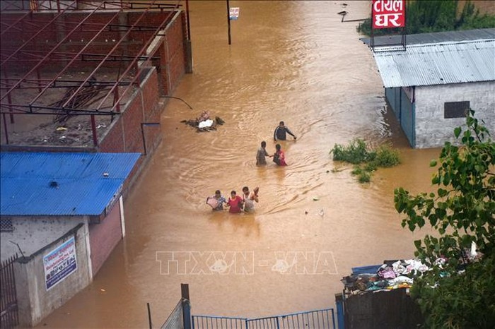 Lũ lụt, lở đất ở Nepal làm hơn 40 người chết