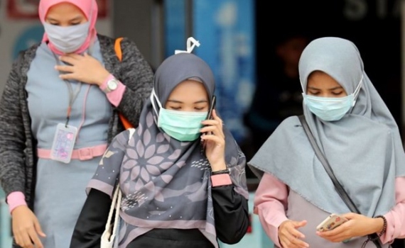 Indonesia bác bỏ việc tạo miễn dịch cộng đồng để ngăn Covid-19