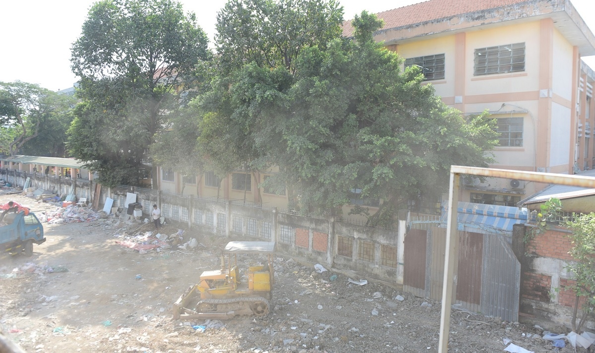Bãi rác xây dựng hoạt động xuyên dịch, dân kêu cứu, chính quyền bất lực