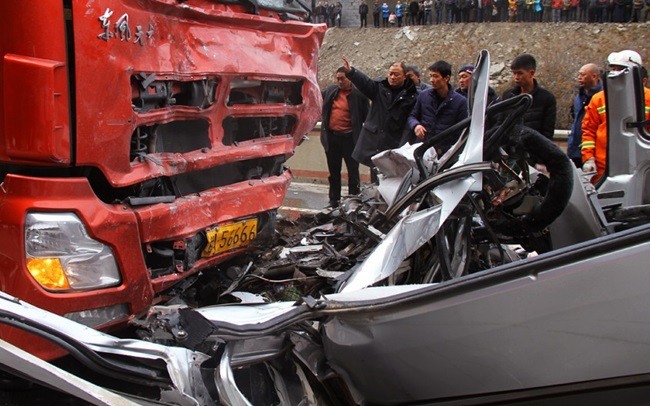 Tai nạn giao thông nghiêm trọng tại Trung Quốc khiến 9 người chết