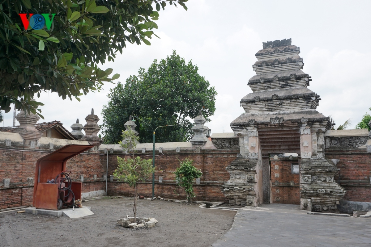 Indonesia lần đầu tiên trong lịch sử đóng cửa nhà thờ dịp Eid Al-Fitr