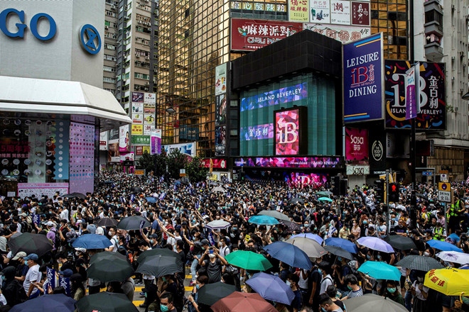 Mỹ và Trung Quốc leo thang căng thẳng vì luật an ninh Hong Kong