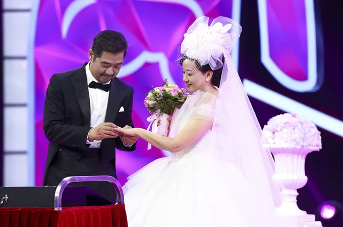 Hôn nhân 31 năm của diễn viên “Tể tướng Lưu Gù“