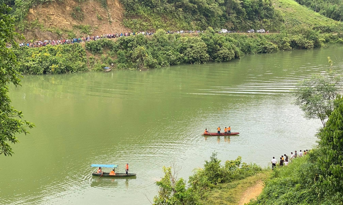 Tìm thấy thi thể cuối cùng trong vụ lật thuyền trên sông Chảy