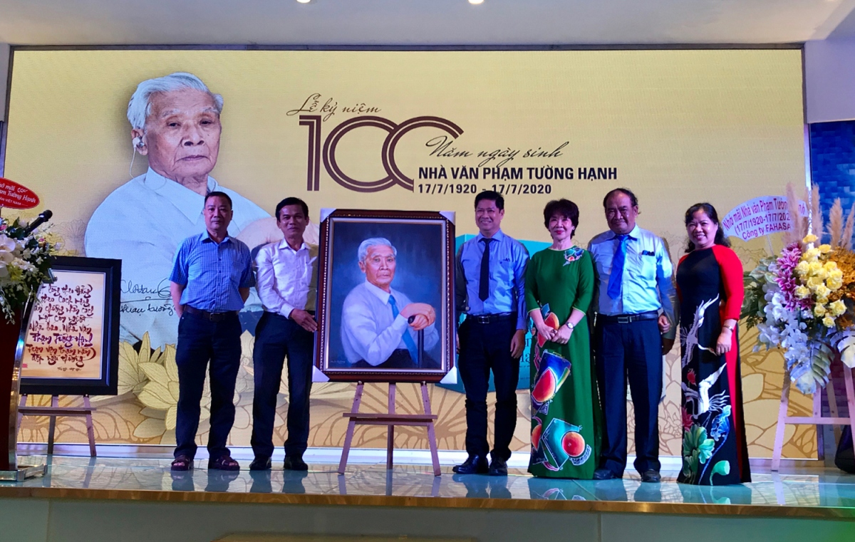 Kỷ niệm 100 năm ngày sinh nhà văn Phạm Tường Hạnh