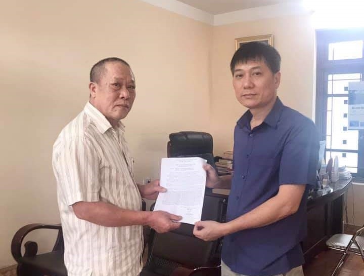 Người dân ở Quảng Ninh viết đơn tự nguyện không nhận tiền hỗ trợ dịch