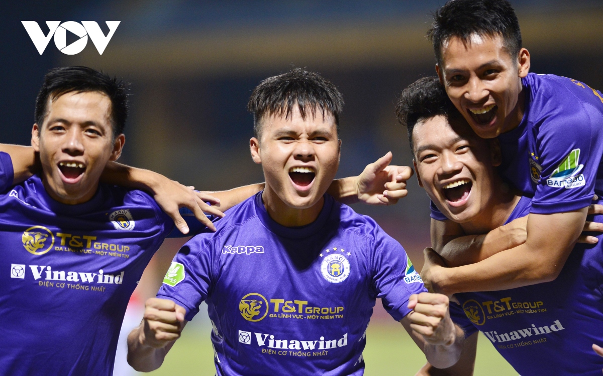 Ảnh: Hà Nội FC khiến hai ngoại binh tiền tỉ của TPHCM khóc thét - Ảnh 19.