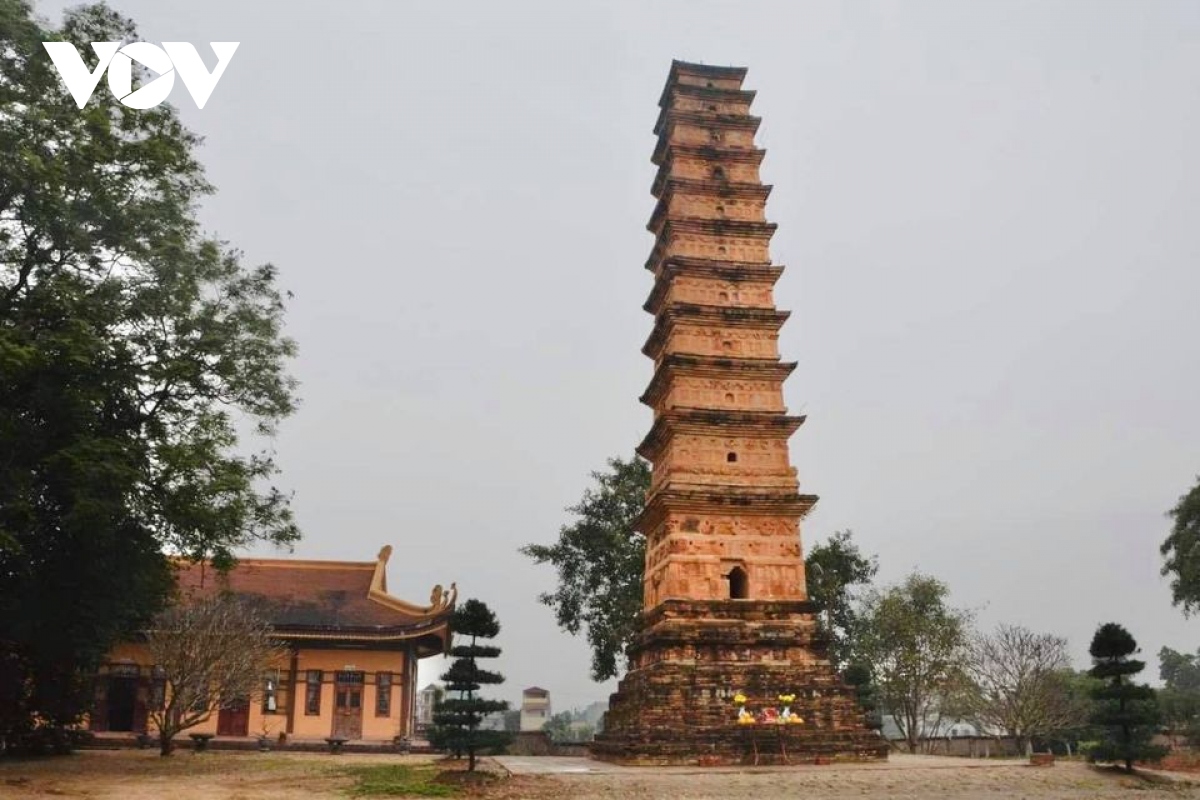 Tháp Bình Sơn, kiến trúc độc đáo ở Vĩnh Phúc