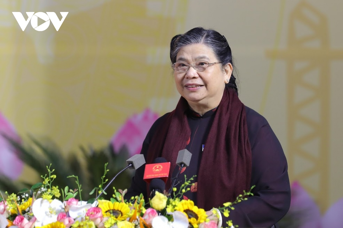 Phó Chủ tịch Quốc hội Tòng Thị Phóng dự và chỉ đạo Đại hội Đảng tỉnh Hưng Yên