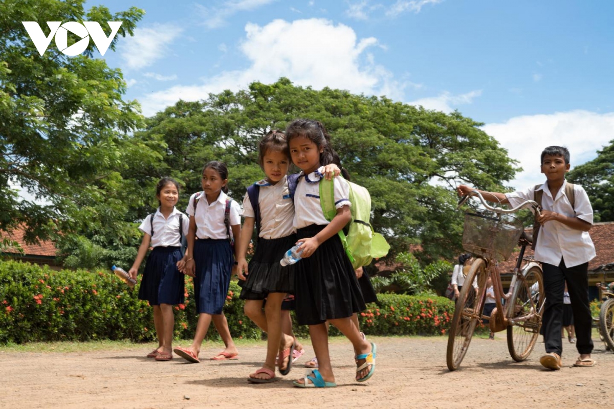 Tất cả các trường học công lập Campuchia được phép mở cửa trở lại
