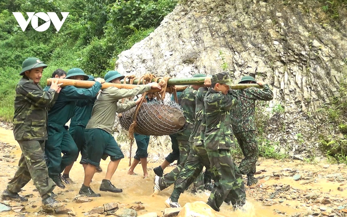 Hủy nổ 2 quả bom "khủng" ở Sơn La