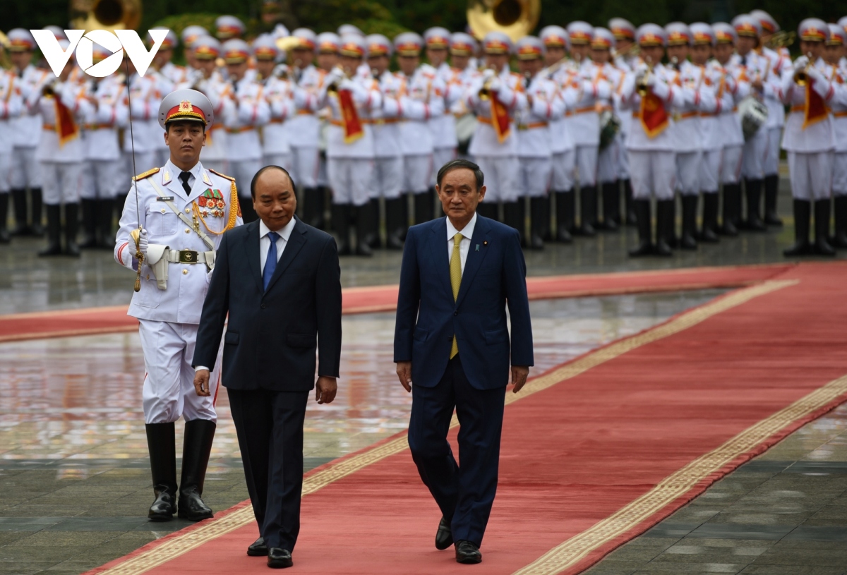 Toàn cảnh lễ đón chính thức Thủ tướng Nhật Bản Suga Yoshihide tại Phủ Chủ tịch