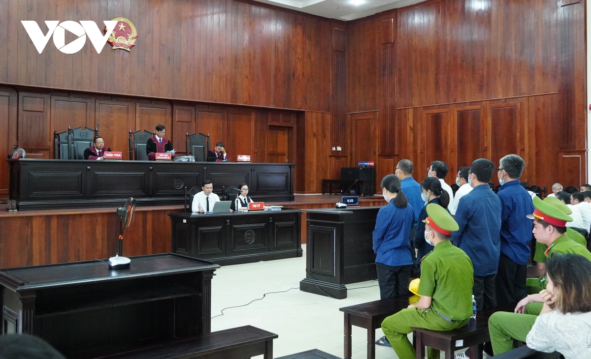 Hoãn phiên tòa xét xử phúc thẩm đại gia Trầm Bê vì vắng bị cáo