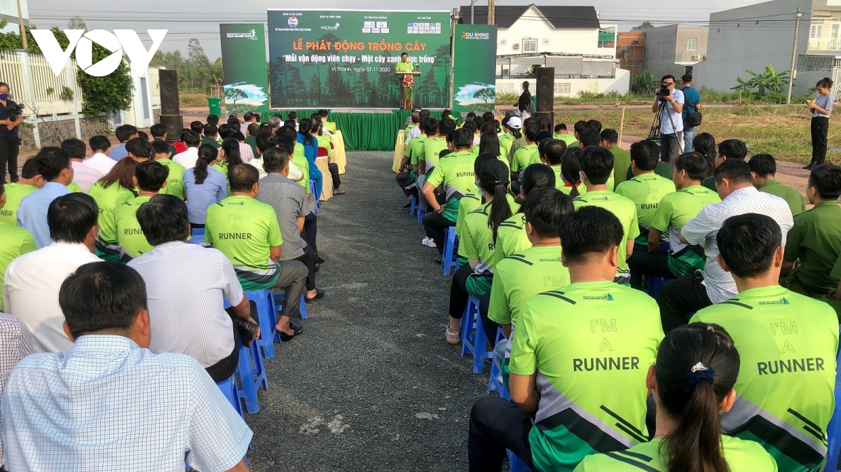 Hậu Giang: “Mỗi vận động viên chạy- Một cây xanh được trồng”