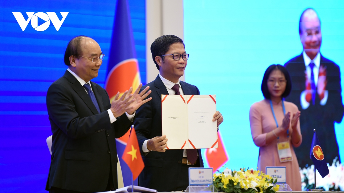 Chính thức ký kết Hiệp định Đối tác Kinh tế Toàn diện Khu vực (RCEP)
