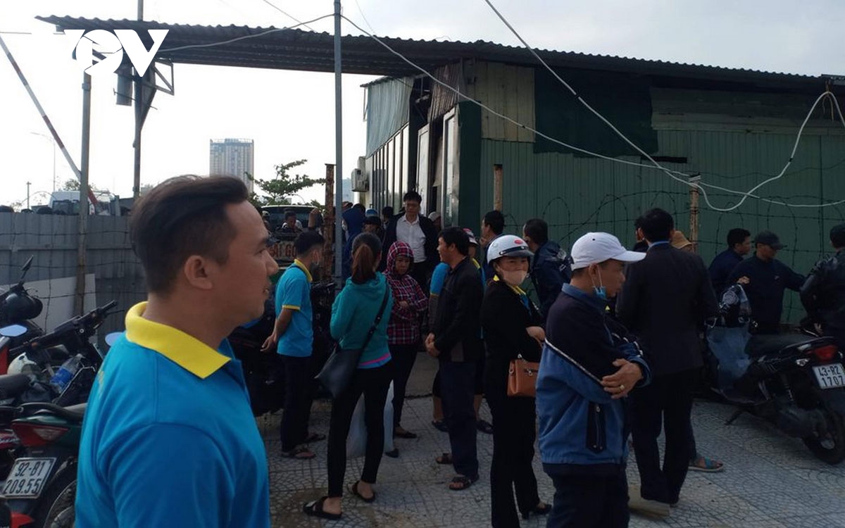 Hơn 100 tài xế, nhân viên xe buýt ở Đà Nẵng ngừng việc