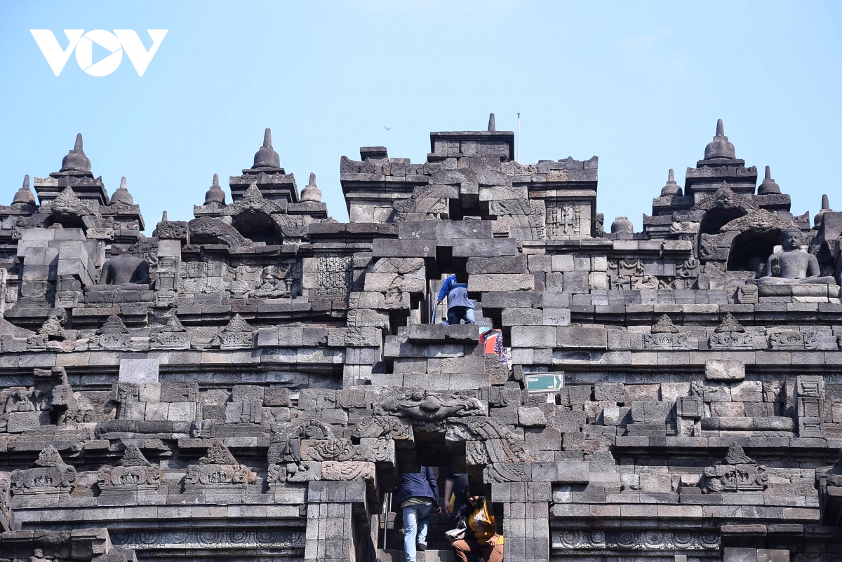 Borobudur - kỳ quan Phật giáo tại đất nước Hồi giáo Indonesia