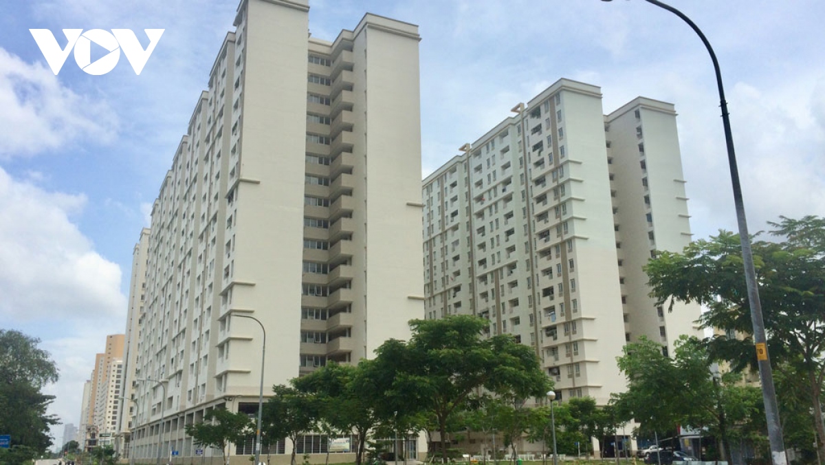 Lệch pha cung – cầu căn hộ tại TPHCM, người thu nhập thấp khó mua nhà