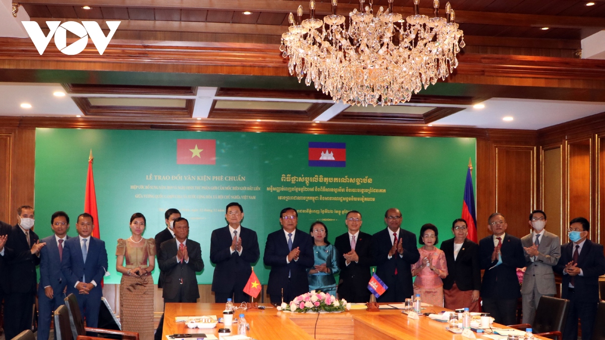Việt Nam - Campuchia trao đổi Nghị định thư phân giới cắm mốc