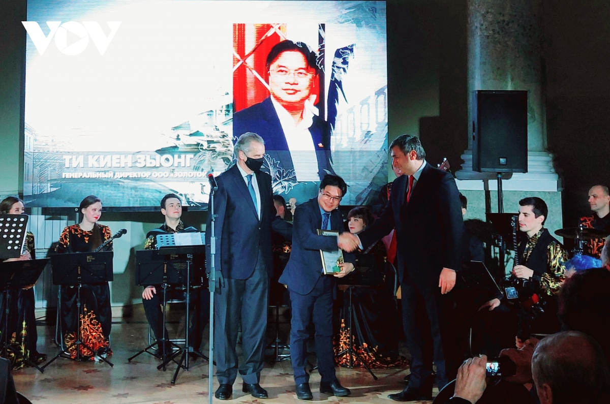 Công dân Việt Nam được trao giải thưởng danh giá của thành phố Saint Petersburg