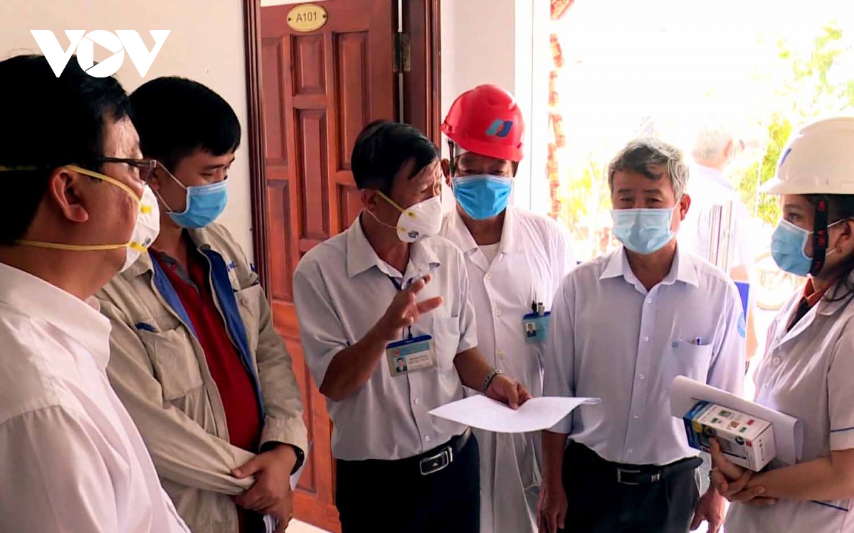 Bác sĩ Nguyễn Văn Lơ - gương sáng trong phòng chống dịch Covid-19