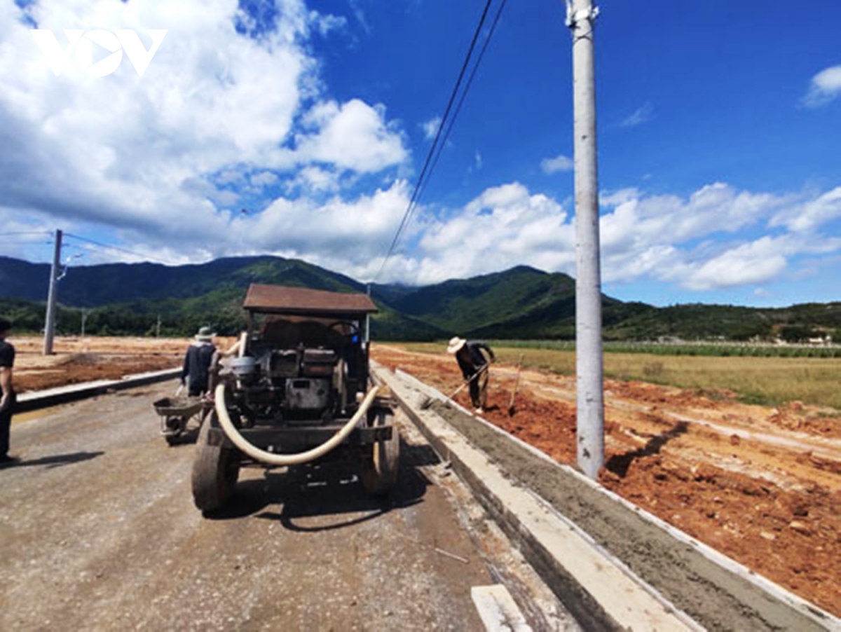 Cao tốc Bắc- Nam: Khó khăn trong di dời đường điện cao thế tại Khánh Hoà
