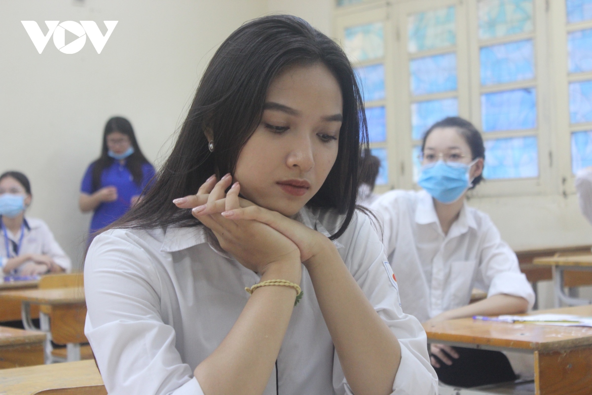Quy định mới về tuyển sinh lớp 10 ở Hà Nội có làm khó thí sinh?