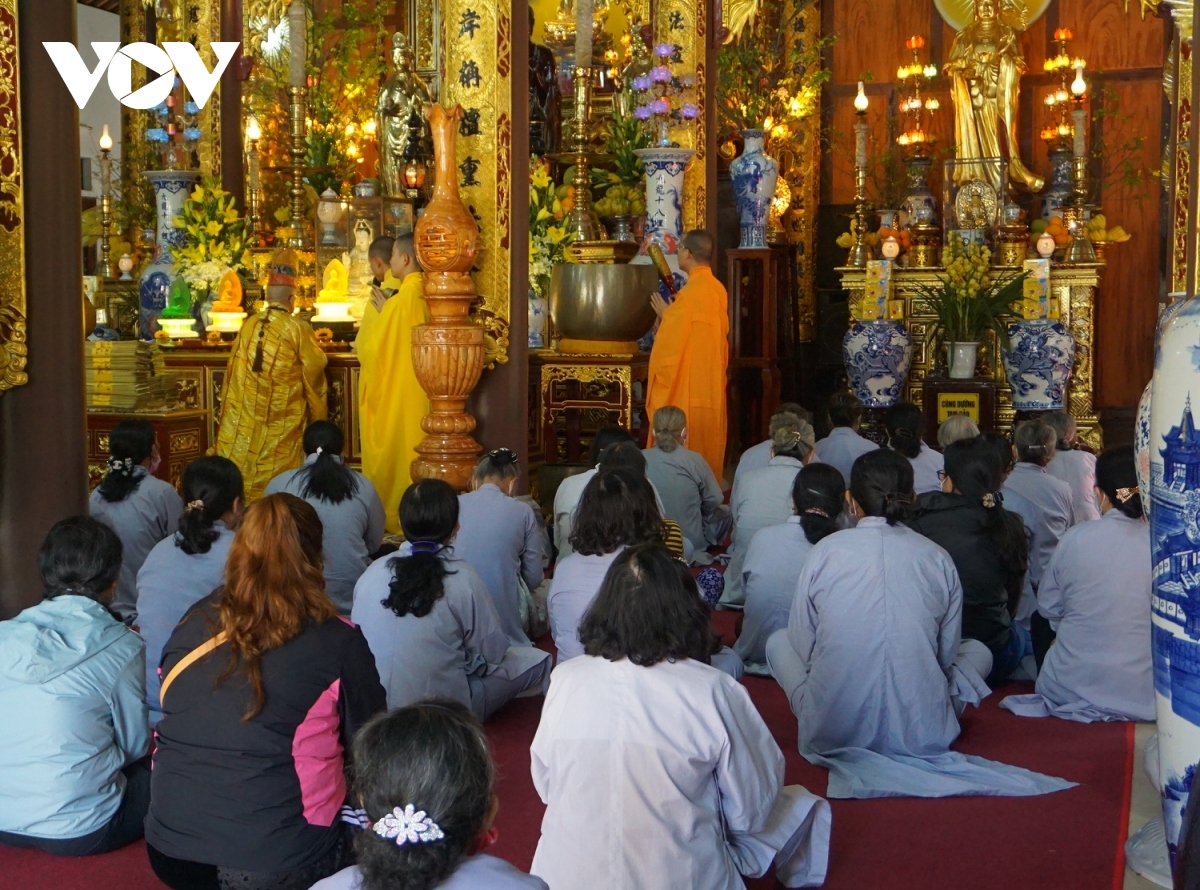 Giám sát chặt chẽ công tác phòng chống dịch tại các chùa ở tỉnh Thừa Thiên Huế
