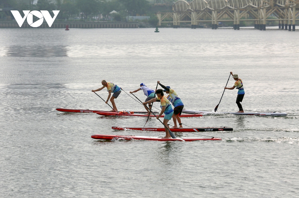 Ấn tượng với Da Nang SUP Race 2021 trên sông Hàn