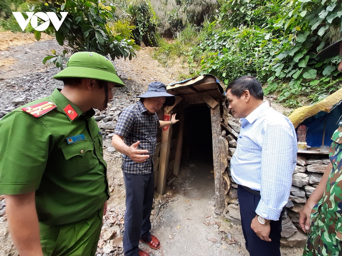 Kiểm tra các bãi vàng trái phép tại Vườn Quốc gia sông Thanh